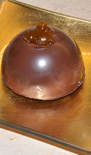 Mezza sfera al cioccolato fondente e fichi caramellati ricette dolci divi conserve bitonto bari puglia italia